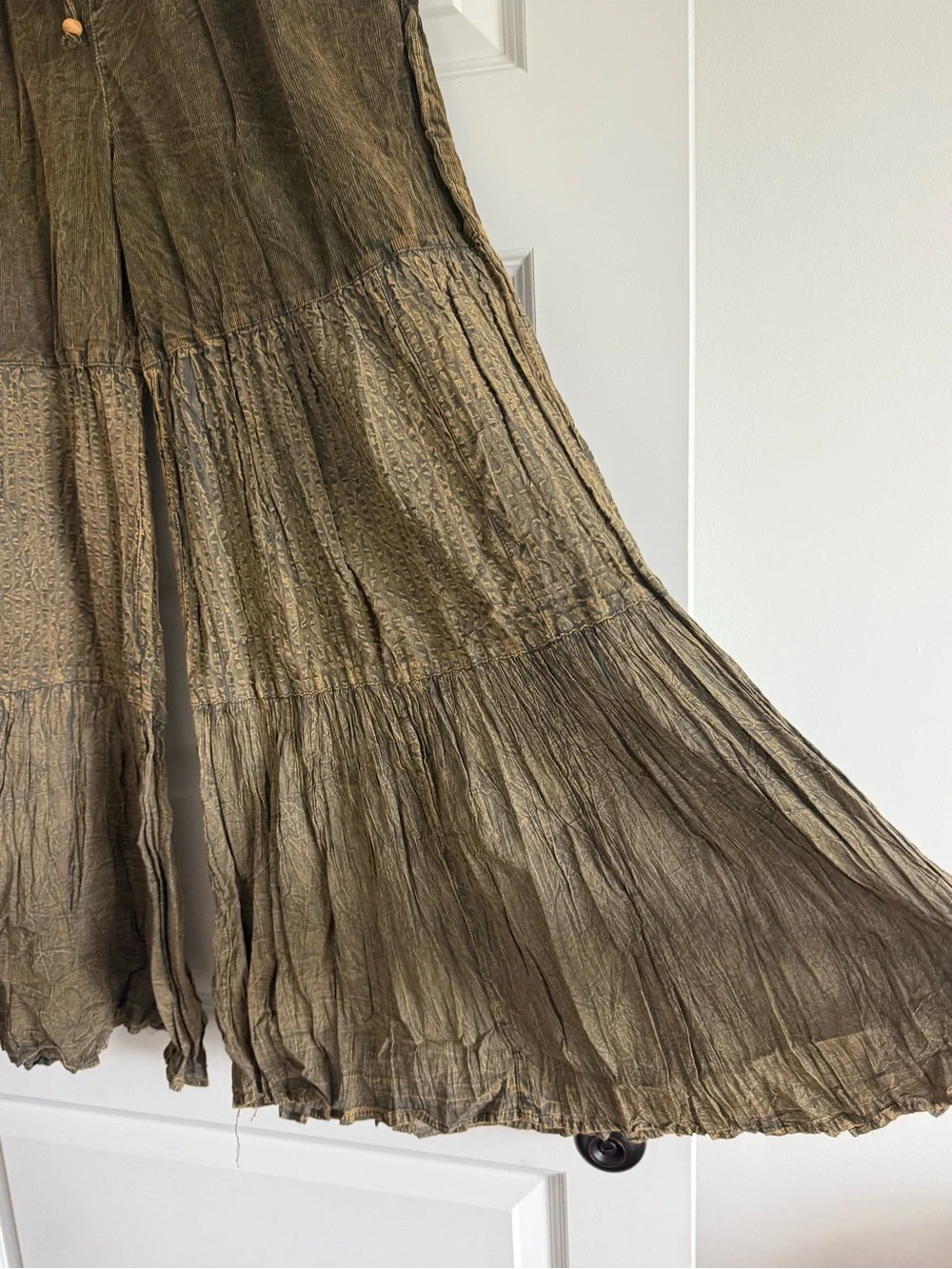 Young Threads NWT Olive Green Earthy Boho Wide Leg Pants Medium